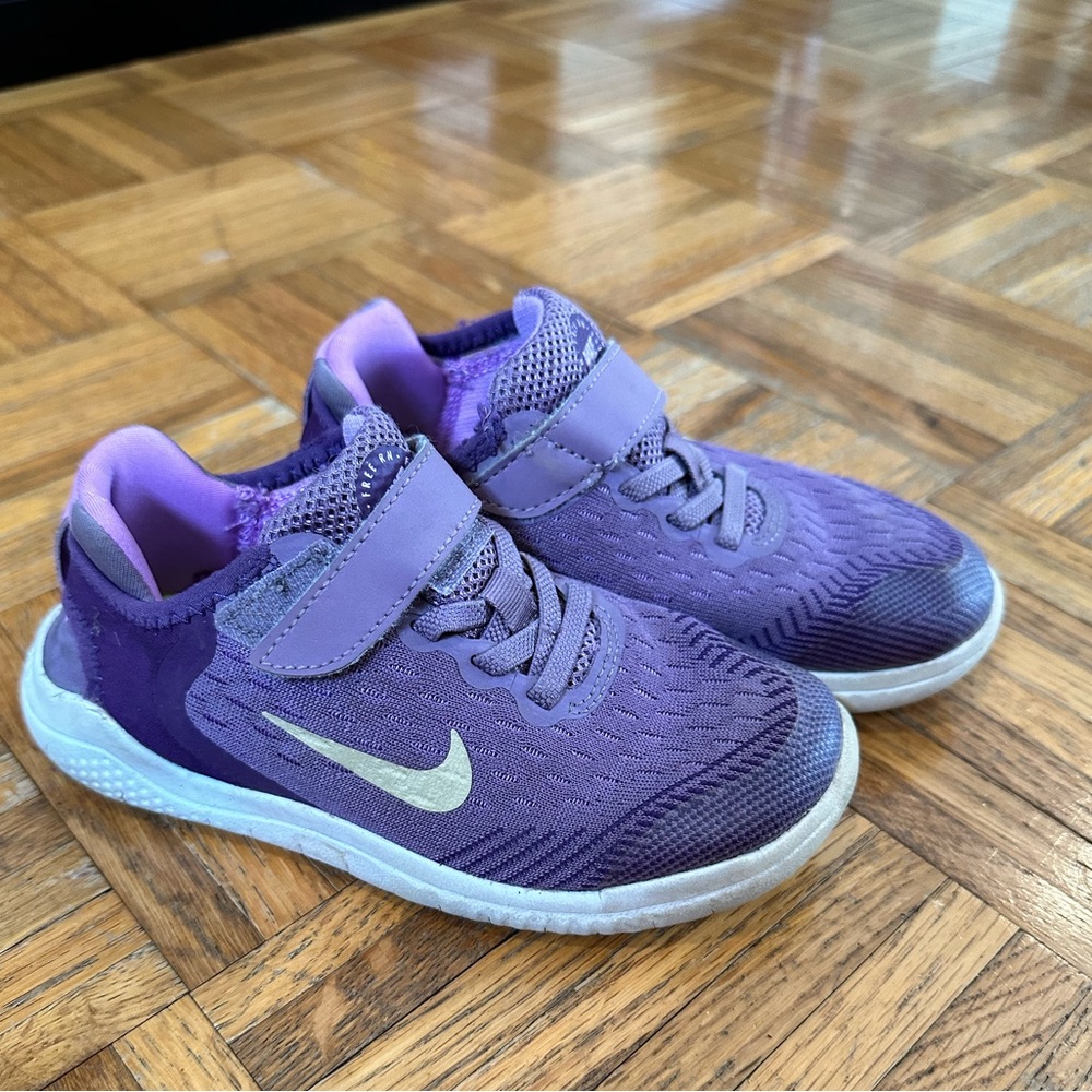 Girls Deep Purple Nikes